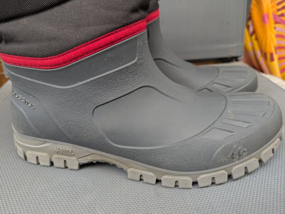 Cizmele pentru bărbați Quechua 42 43