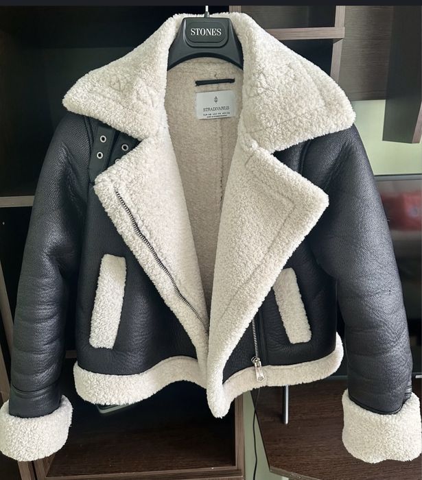 Geaca dama Stradivarius cu blana