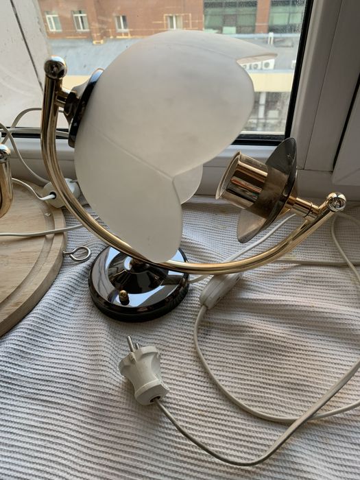 Продаю 3х рожковую люстру