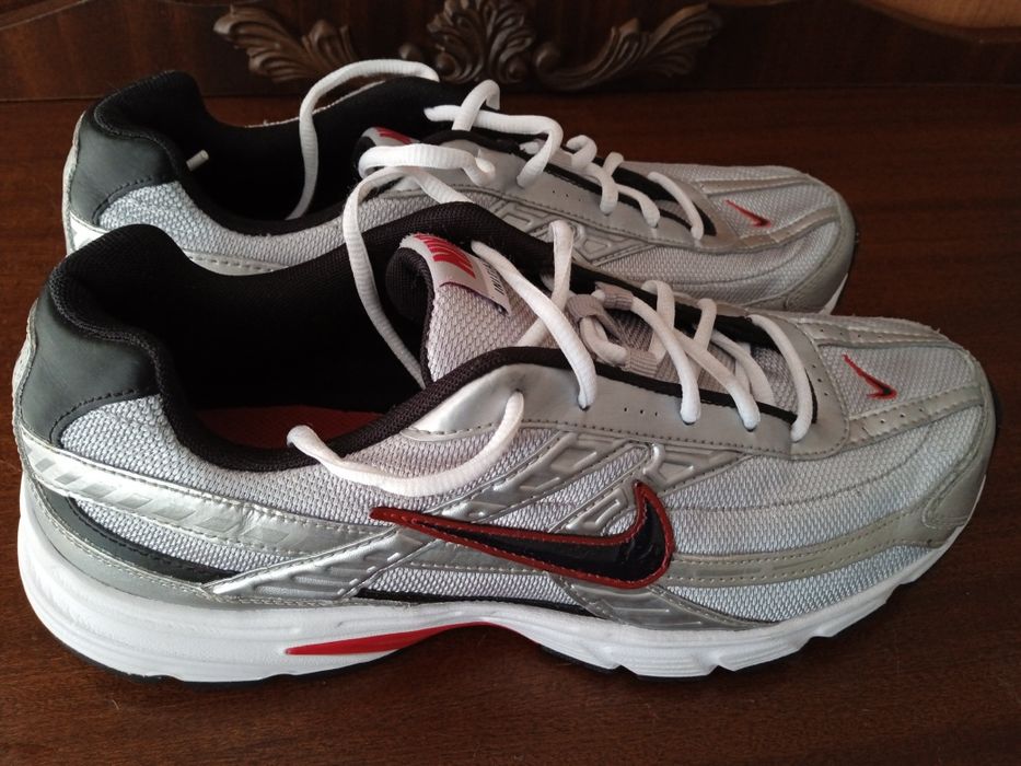 Маратонки Nike..