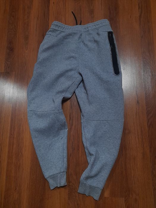 Nike tech мъжко долнище S размер
