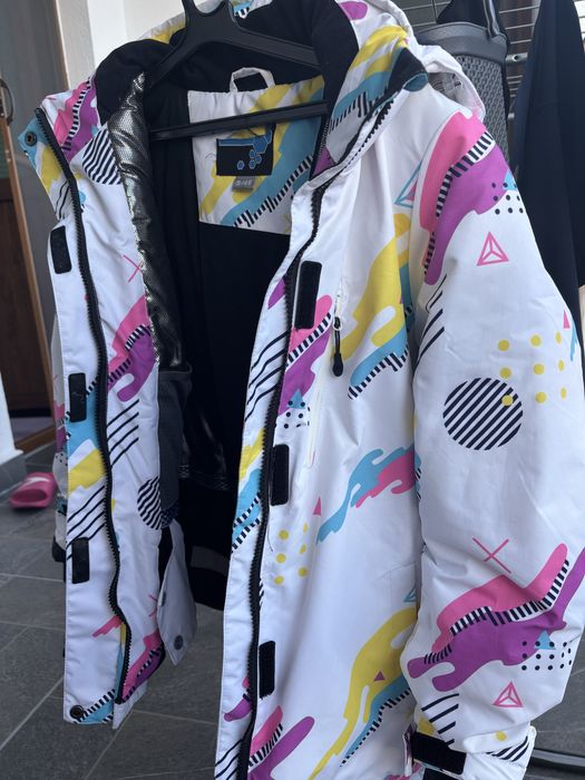 Дамско скиорско яке