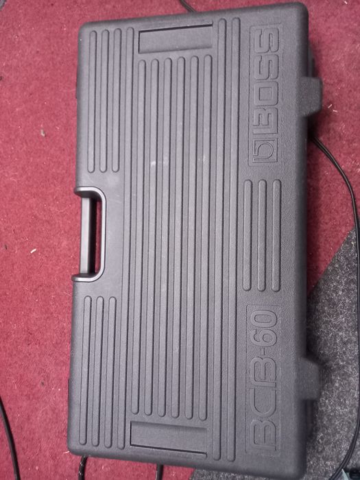 Efecte pentru bass, pedalboard si alimentator general