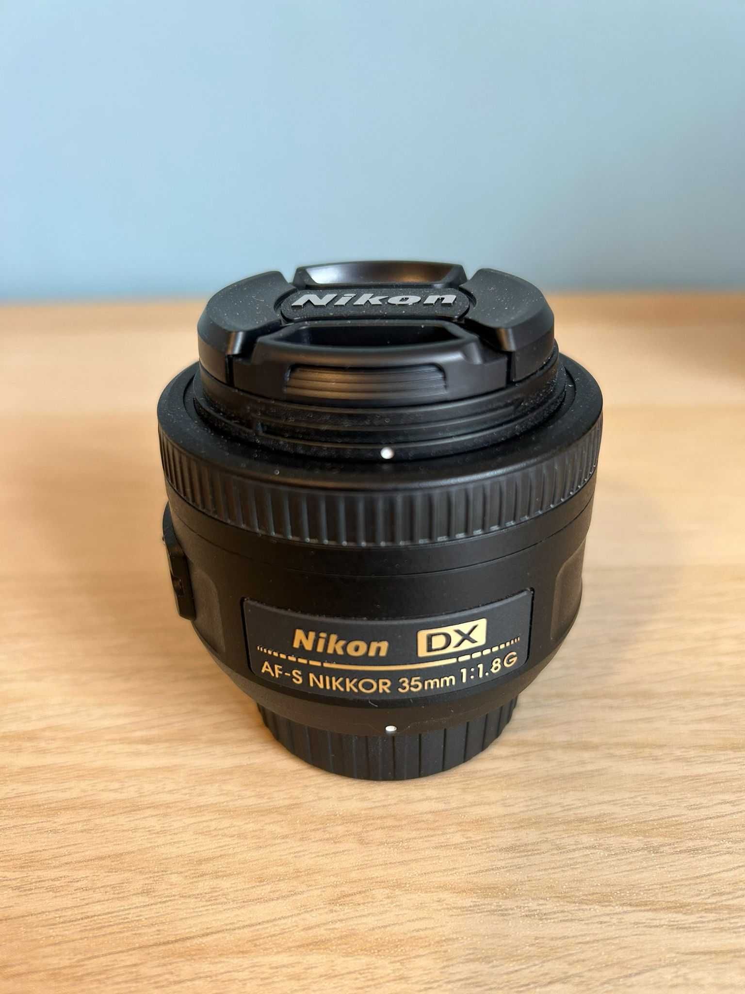 Kit DSLR Nikon D7100 (9k cadre), 2 obiective, blit si accesorii