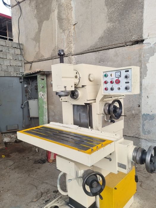 Универсальный фрезерный станок  FUW 315