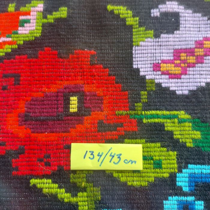 Tesături tradiționale Maramureș – piese rare, păstrate impecabil