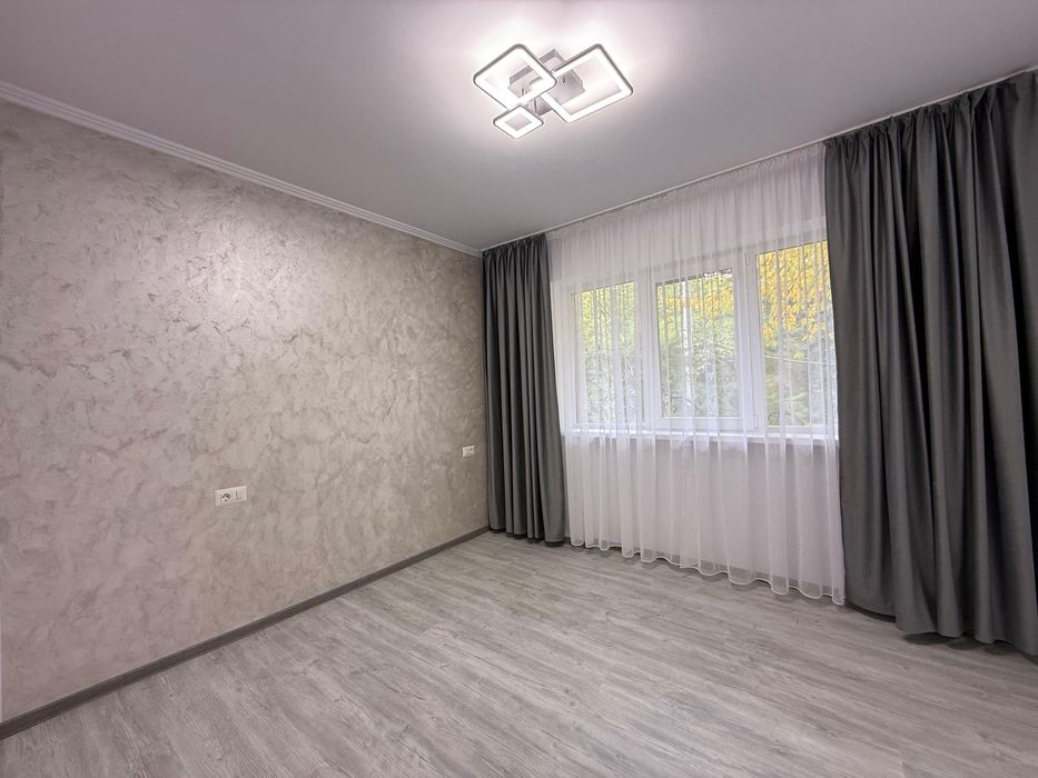 Apartament complet renovat de vanzare