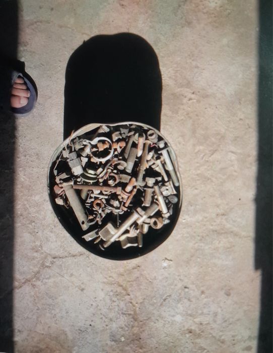 Болты разные продам