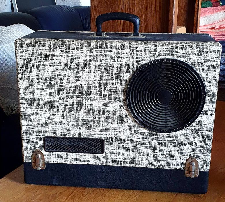 Video priector antichitati