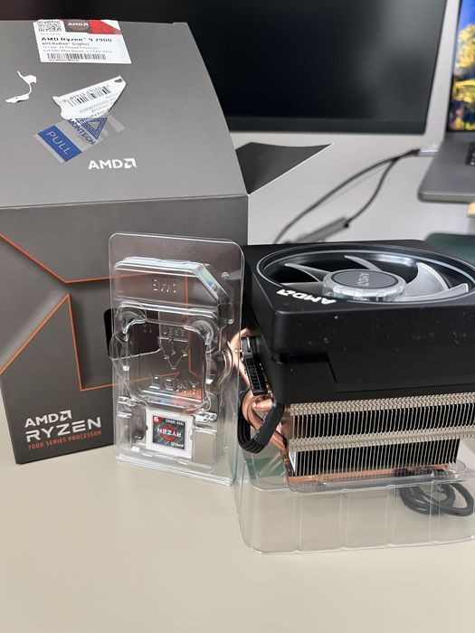 Cooler AMD Wraith Prism RGB