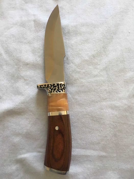 Cutit Sârbesc, cu garda prindere, Oțel inoxidabil, teaca piele