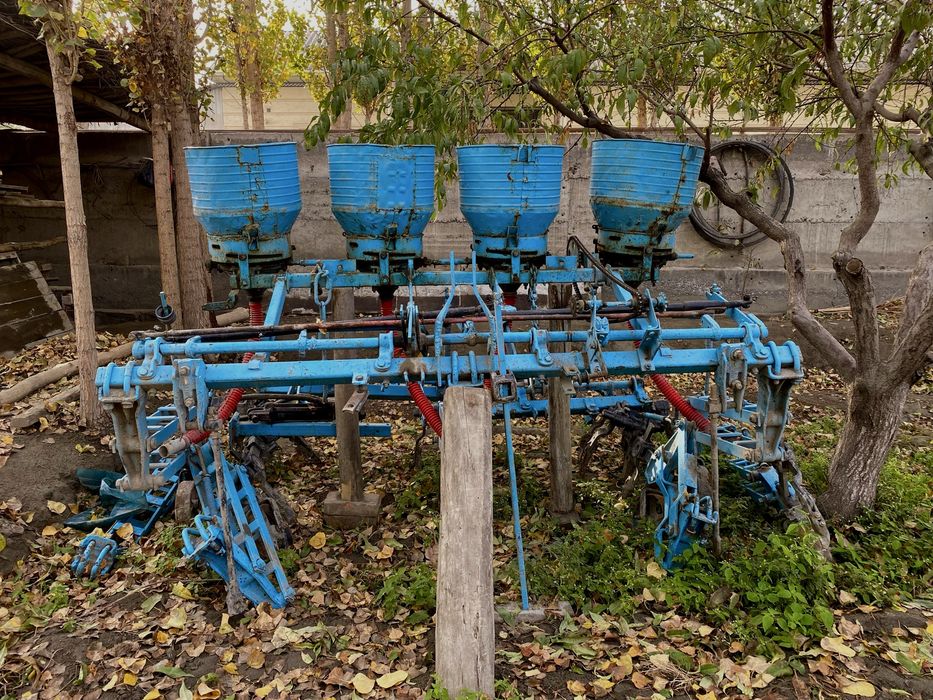 Kultivatsiya sotiladi