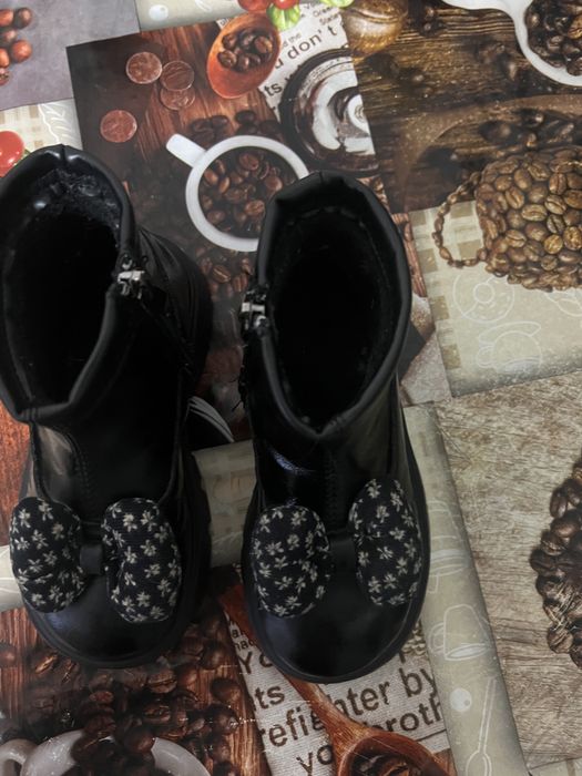 Ghete de piele naturala aproape noi de fetite