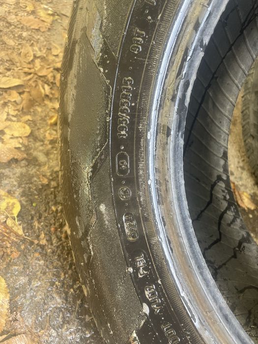 Продам 2 шт покрышки