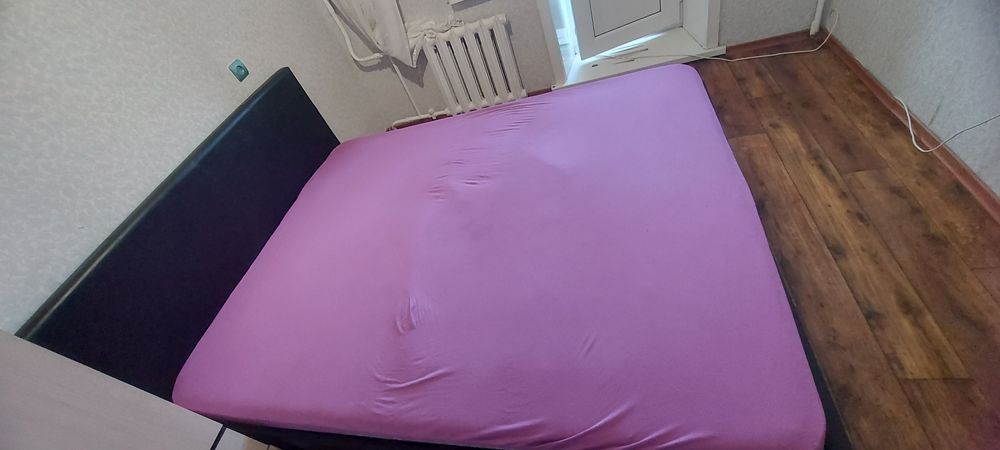 Продам кровать двухспальную