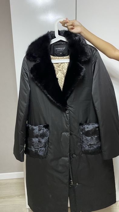 Продам куртку с норковым воротником и норковую шапку