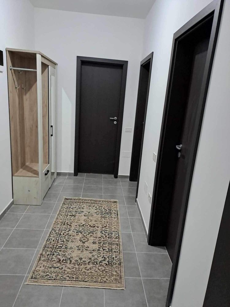 Inchiriez apartament cu 2 camere