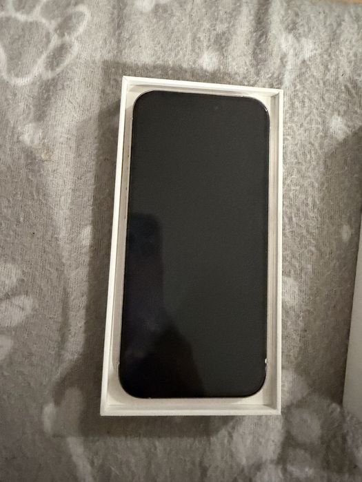 iPhone 15 pro 128gb