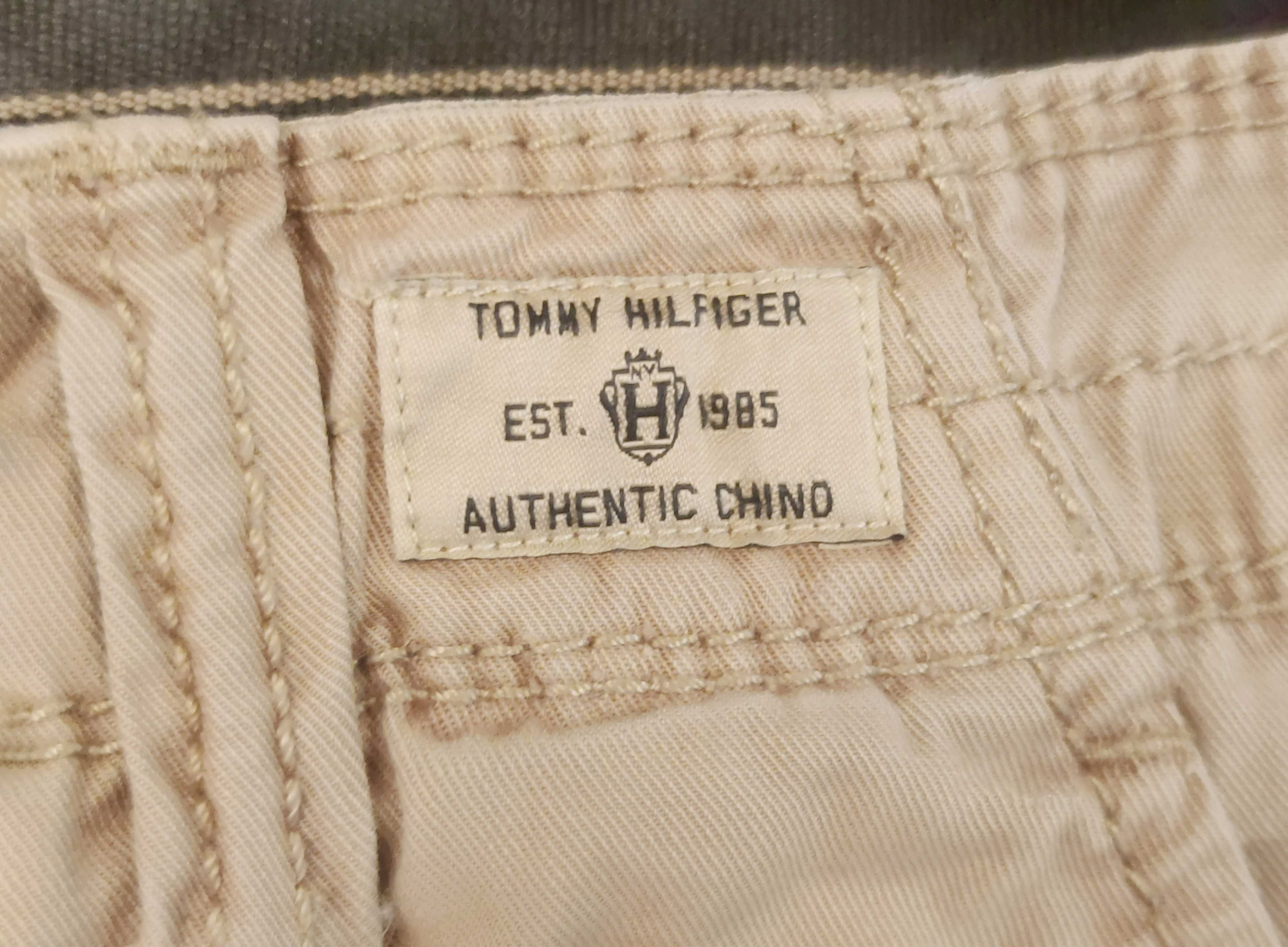 Pantaloni barbatesti Tommy Hilfiger Authentic Chino