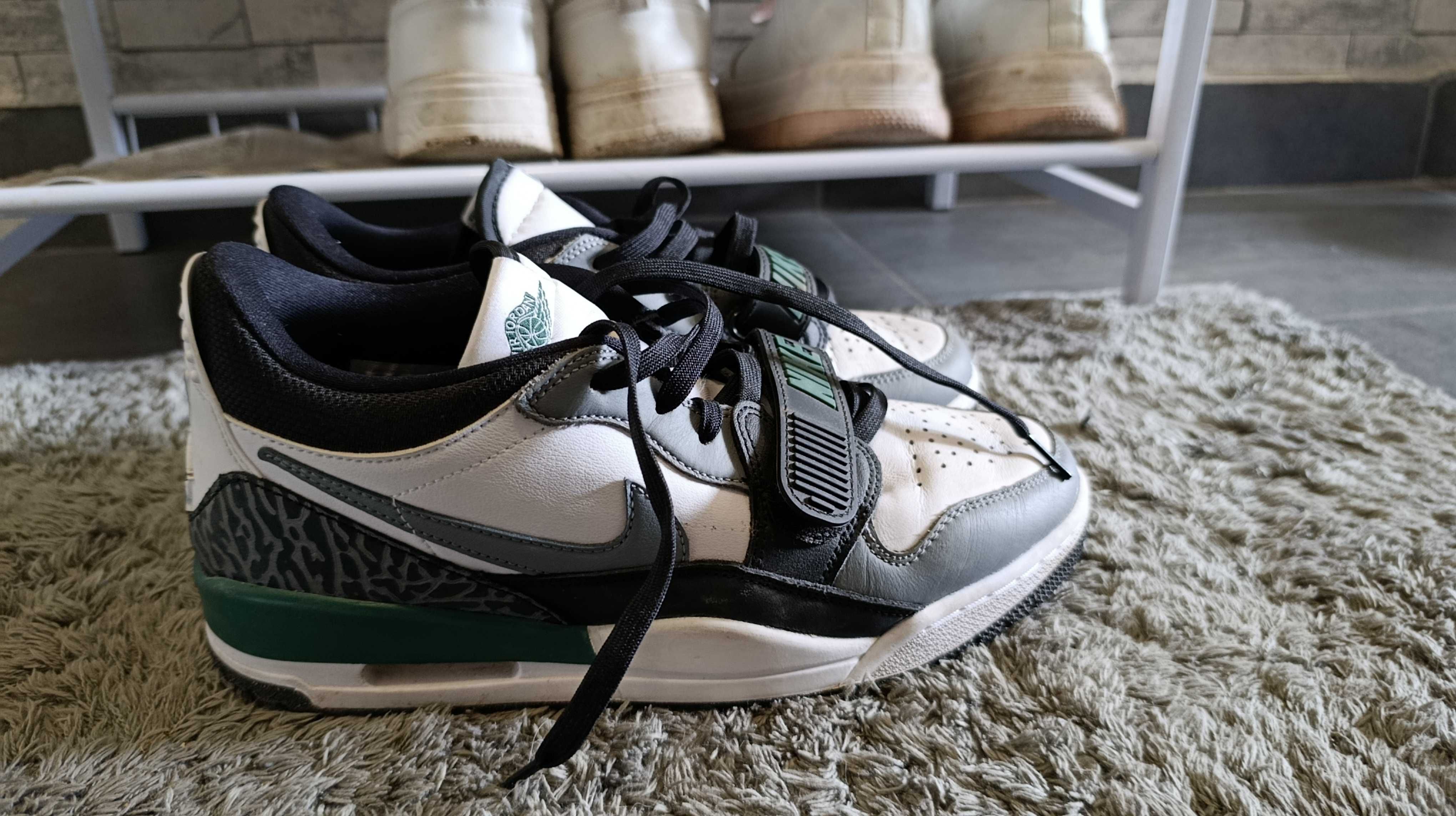 Маратонки nike air Jordan