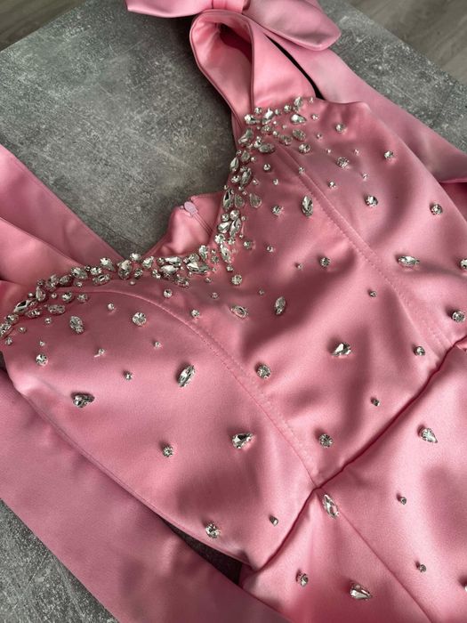 Rochie cu pietre