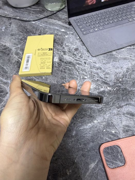 Продаеться iphone 13 pro 256