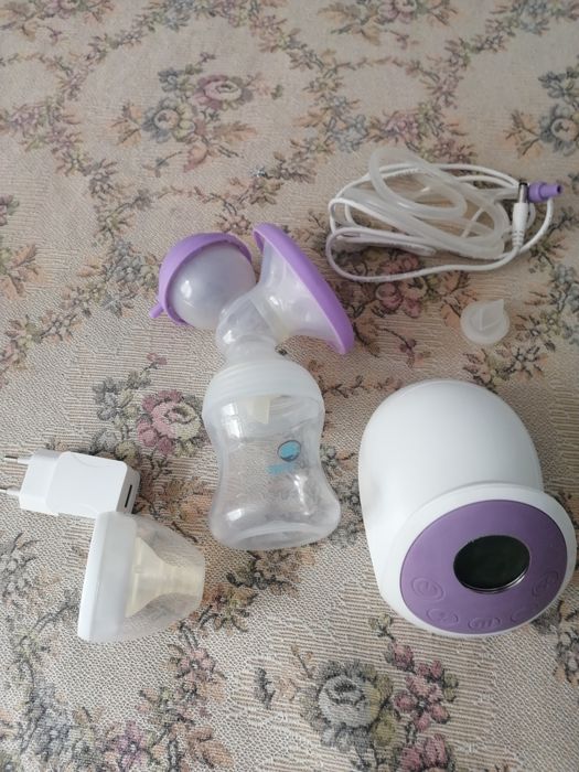 Pompă electrica pentru sân