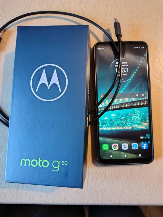 Телефон Motorola g60 кутия зарядно
