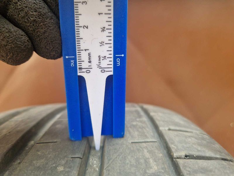 2 Falken R18 225/50
летни гуми 
DOT0824