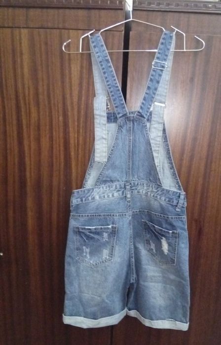 Продам комбинезон женский