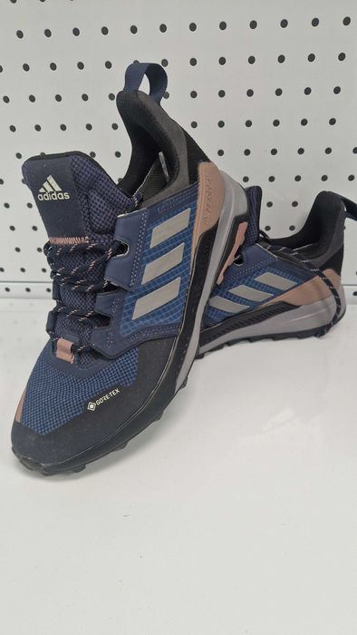 Оригинални дамски маратонки- Adidas Terrex