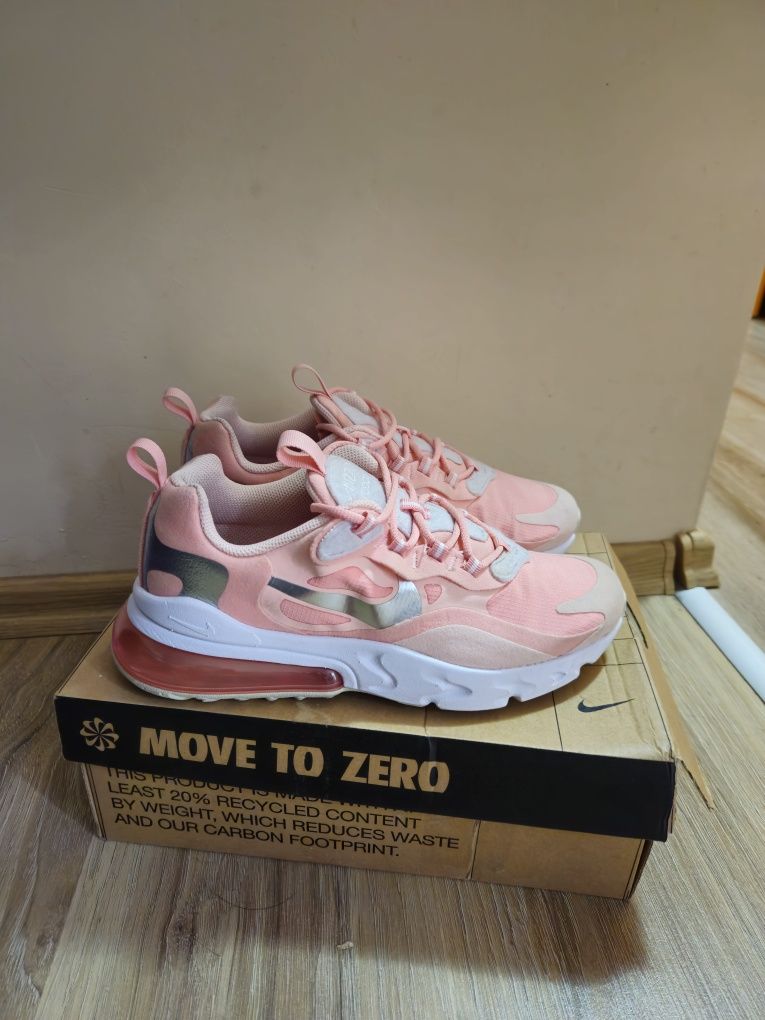 Nike Air Max 270 React Bleached Coral