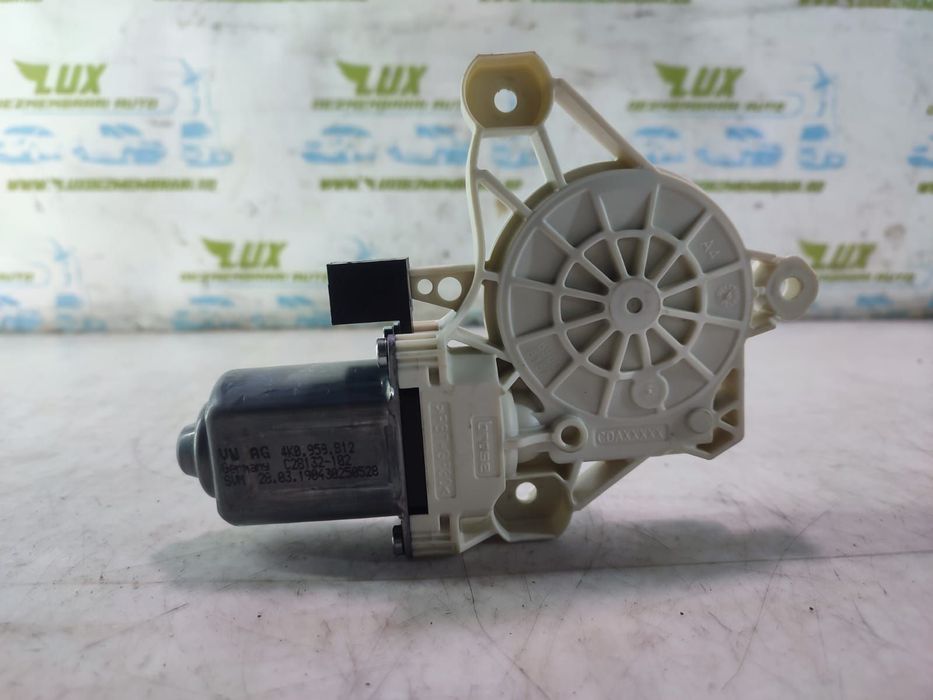 Motoras macara  dreapta  spate 4K0959812 Audi A6 C8 [2018 - 2020] 2.0