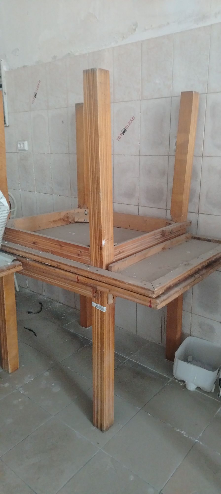 Продаются столы, размеры разные
