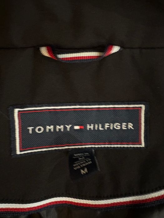 Дамско яке Tommy Hilfiger.