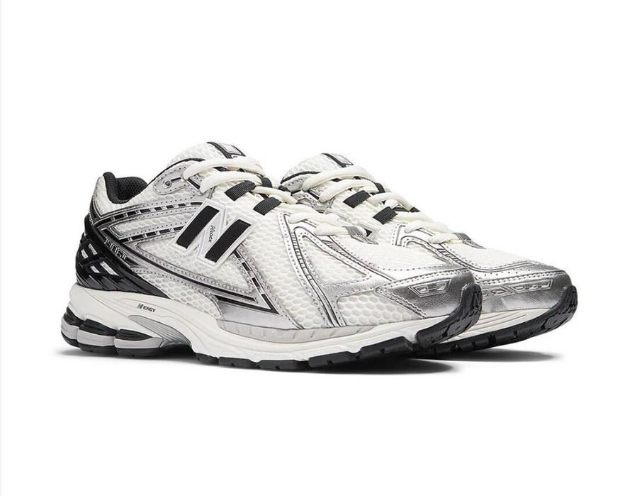 New balance кроссовки
