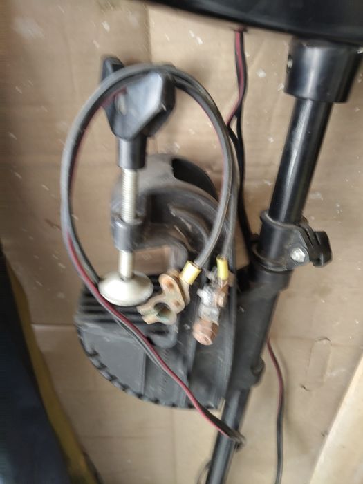 Ел. Двигател за лодка 12 волта