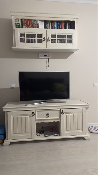 Тумба под телевизор