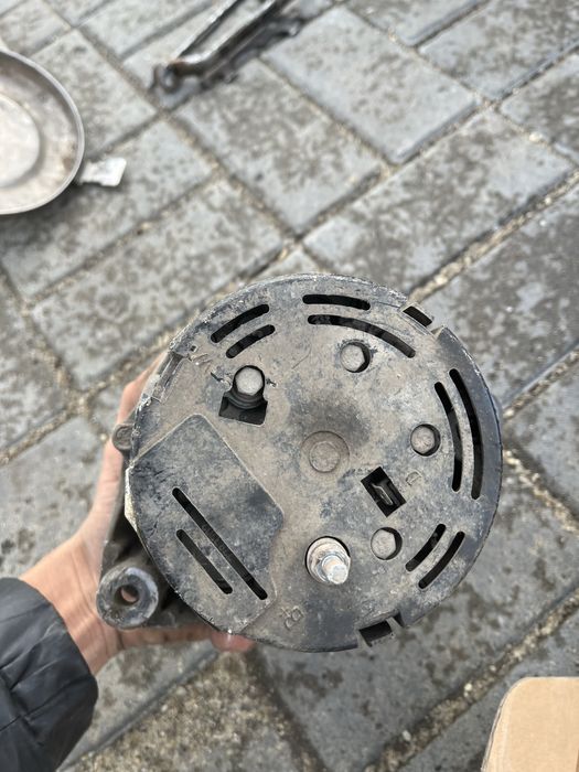 Продам генератор на ваз