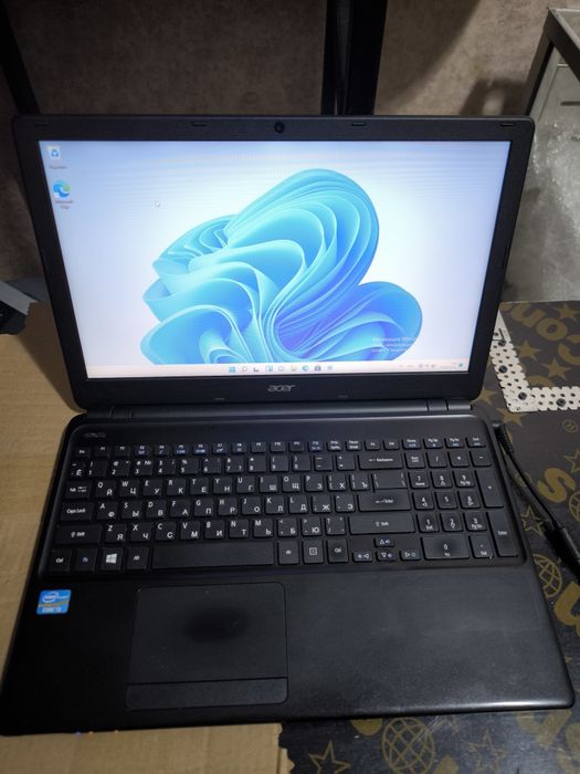 Acer 15.6", i3-3217U, 4Gb, HDD 750Gb
