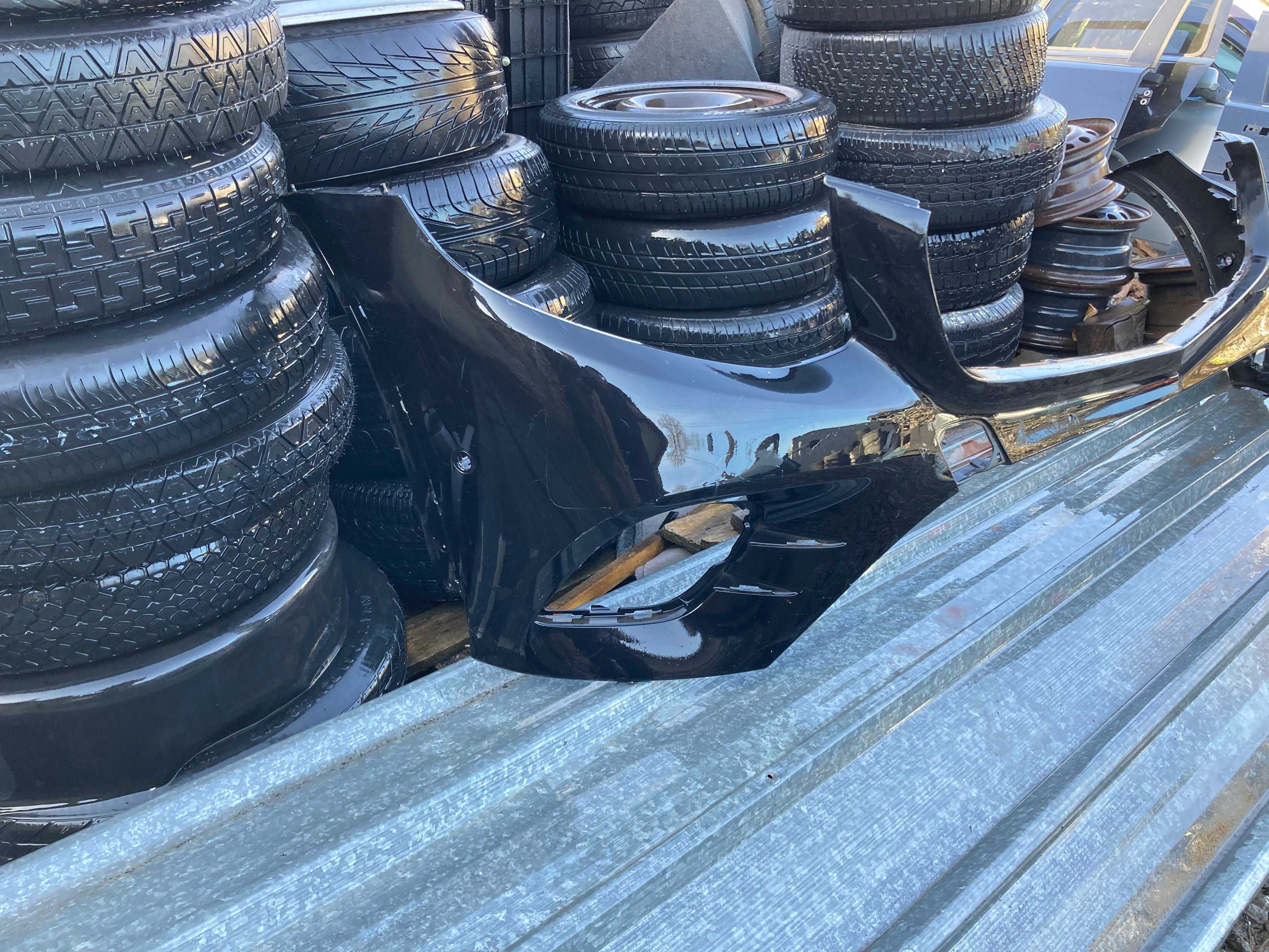 Предна броня за Mercedes GLC X253. AMG. 16-22. Оригинална.
