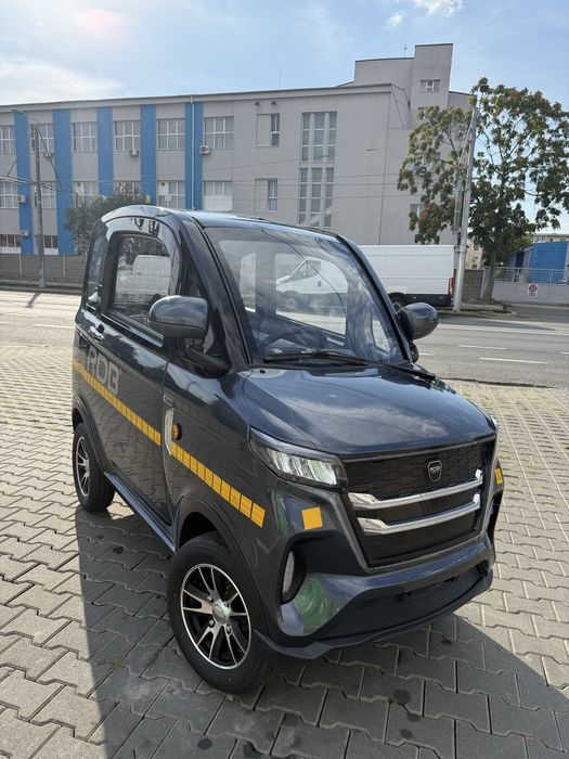 RDB Soft • 1 km • Ca nou • Se conduce de la 16 ani fără permis • Arad