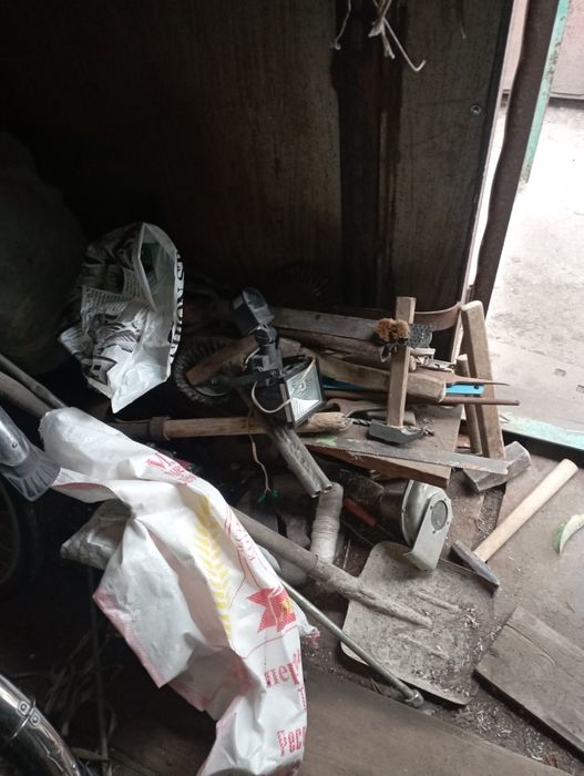 Кувалда ломы разный инструмент