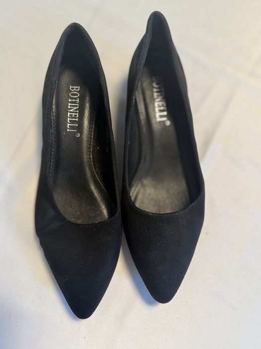 Pantofi negri eleganți BOTINELLI, mărimea 36, stare impecabilă