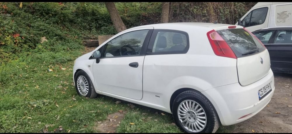 Vand fiat punto