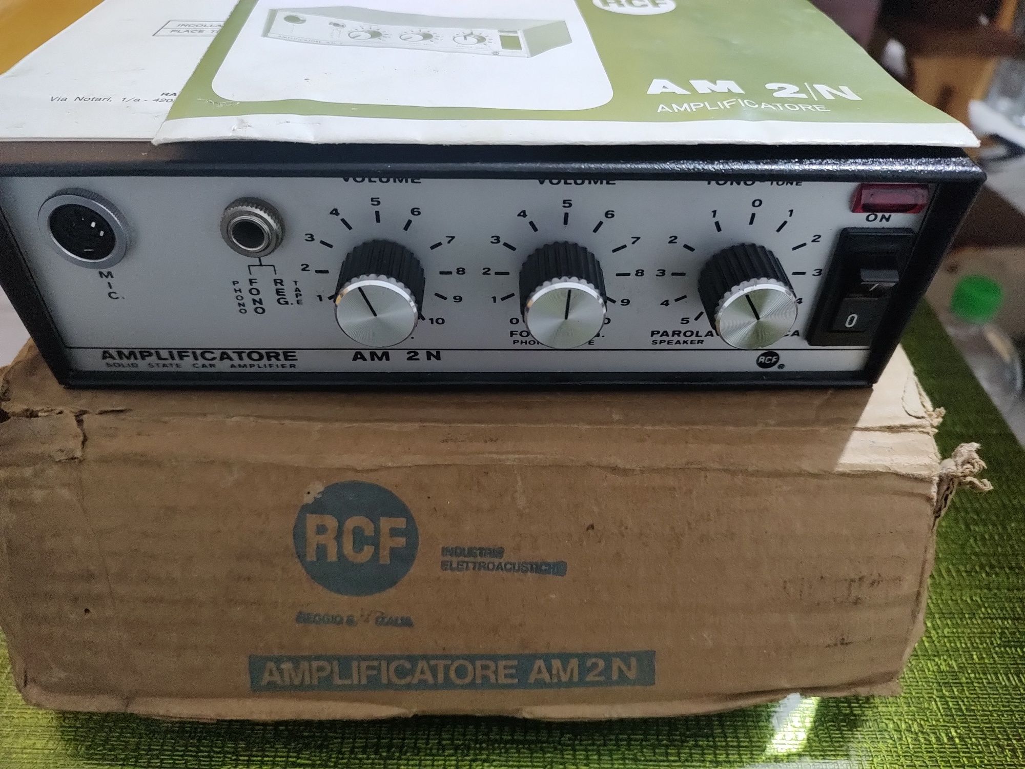 Amplificator RCF