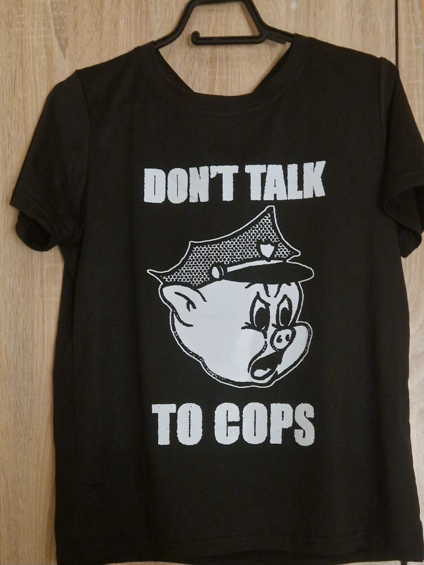 Тениска Don't talk to cops