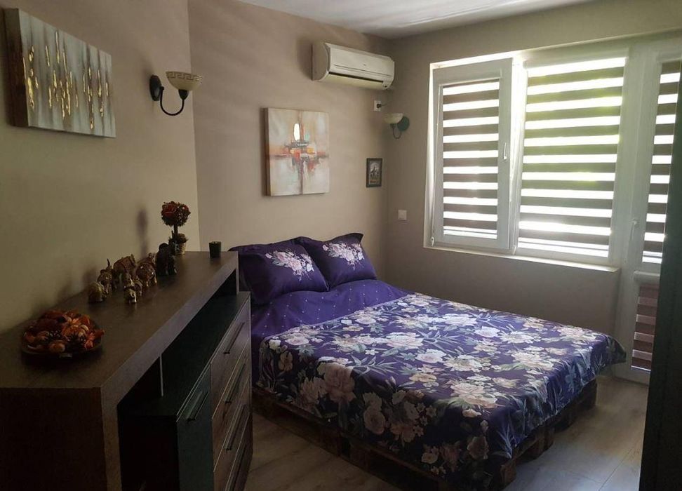 Дава се под наем Двустаен апартамент в Бургас, Лазур - 70 кв.м за 663 € - Снимка #3