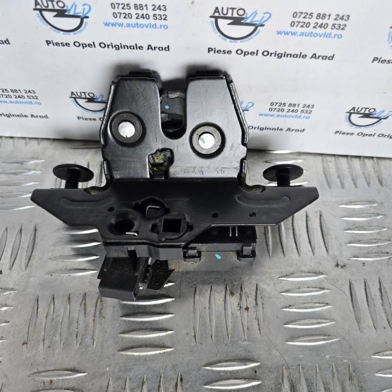 Broasca haion Opel Astra K