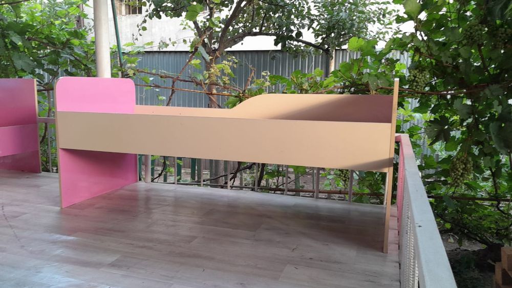 Детский кровати  б\у  каждое по 5000тг